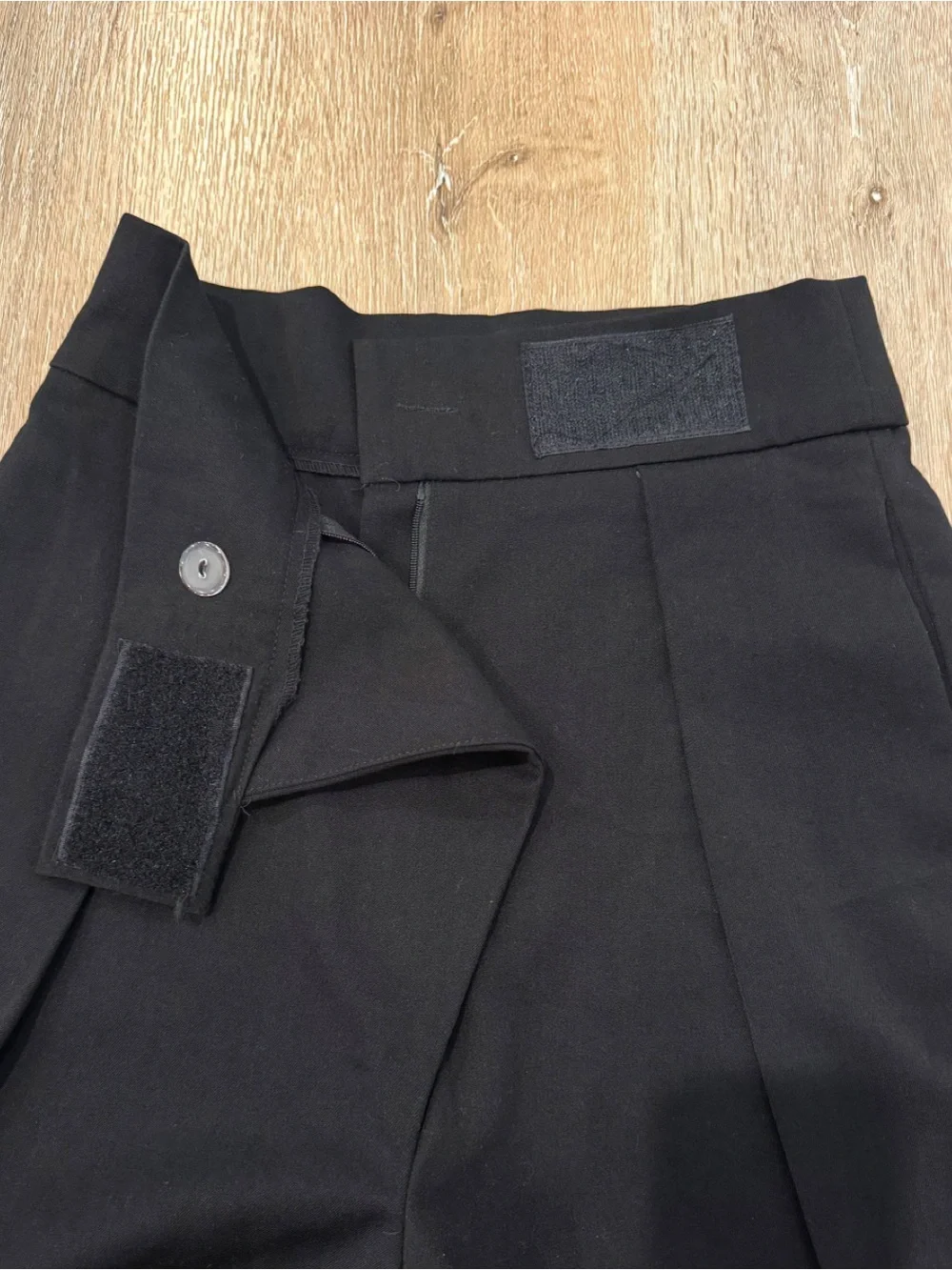 JLux Label Black High-Waist Pleated Dress Pants